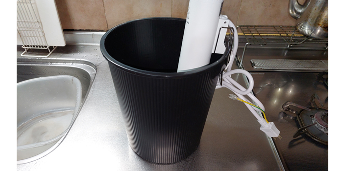 エンペラータマリンに使う鍋の代用品のゴミ箱にセット