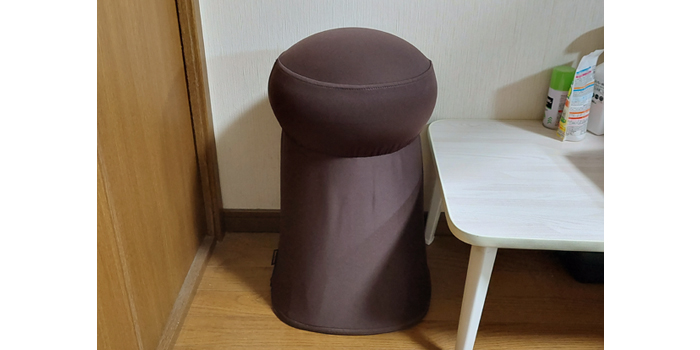 部屋の片隅に設置しても邪魔にならない