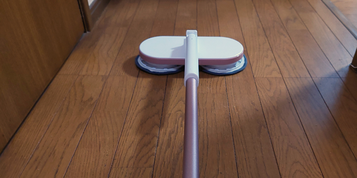 本体は90度まで傾けられる